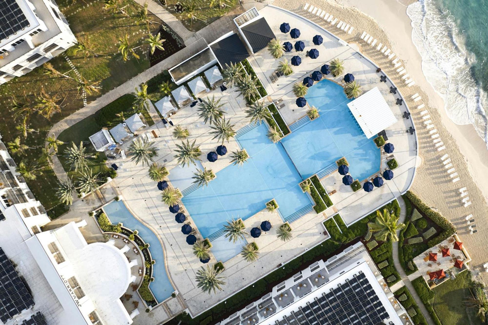 Jw Marriott St Maarten Beach Resort & Spa Dawn Beach Exterior photo